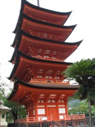 japon 2009 831,Miyajima, temple Senjo-kaku,pagode(1407).jpeg